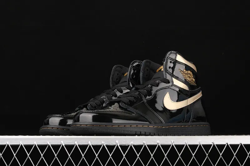 All categories Air Jordan Jordan series basketball shoes Air Jordan 1 High X version Air Jordan 1 High OG "Black/Metallic Gold" AJ1 Joe 1 patent leather black gold 555088-032
